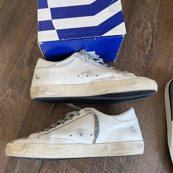 Authentic Golden Goose Superstar Sneaker - Picture 5 of 16